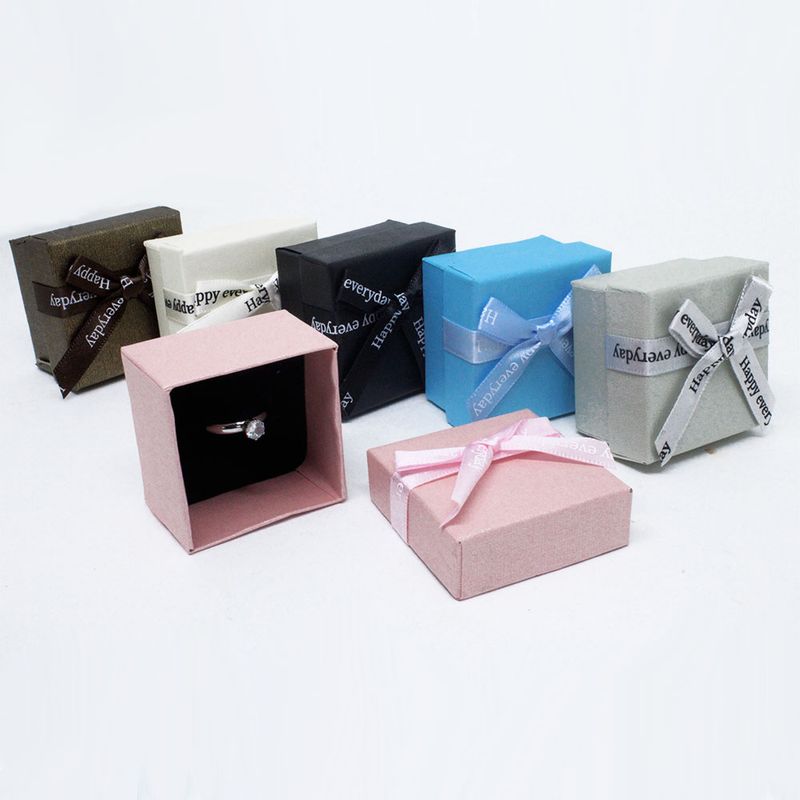 Caixinha-5x5-cm-para-Anel-com-1-fenda-Pacote-com-24-unidades--7-