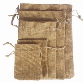 Kit com 10 Saquinhos de Juta 14x20 cm Cor Dourado com Cordão para Fechamento