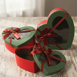 Kit 3 Caixas de presente Coração Natal com Visor com Laço